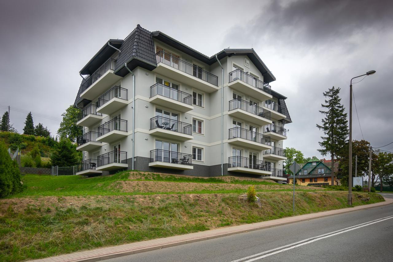 Rentplanet- Apartamenty Poezja - Dworcowa Szklarska Poreba Bagian luar foto